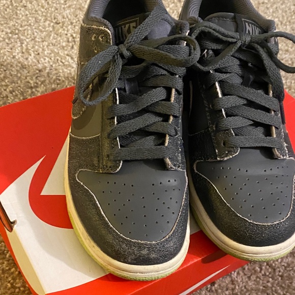 Nike Dunks - Picture 5 of 5